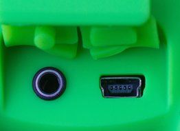 Boombotix Boombot1 Portable Weatherproof Speaker (Squinty Pink) N4