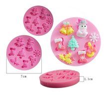niceeshop(TM) Snowflake Cookie Biscuit Silicone Baking Mold Fondant Cake Decorations for Christmas ,Random Color N7