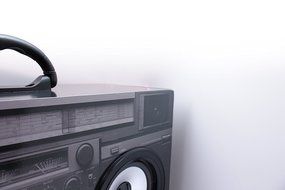 Hype Boom Box Stereo Speaker N2