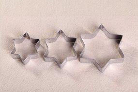 Home Value 12pc Metal Cookie Cutters: 3 Stars Shape, 3 Flowers Shape, 3 Round Shape, 3 Hearts Shape Model: (Home... N9