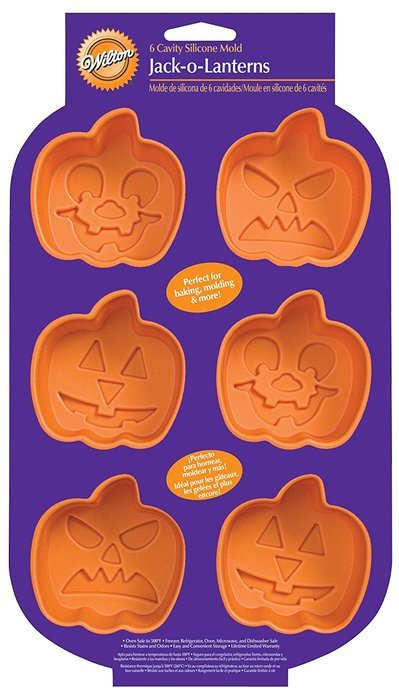 Wilton Ruffled 6 Cavity Silicone Heart Mold Pan N16