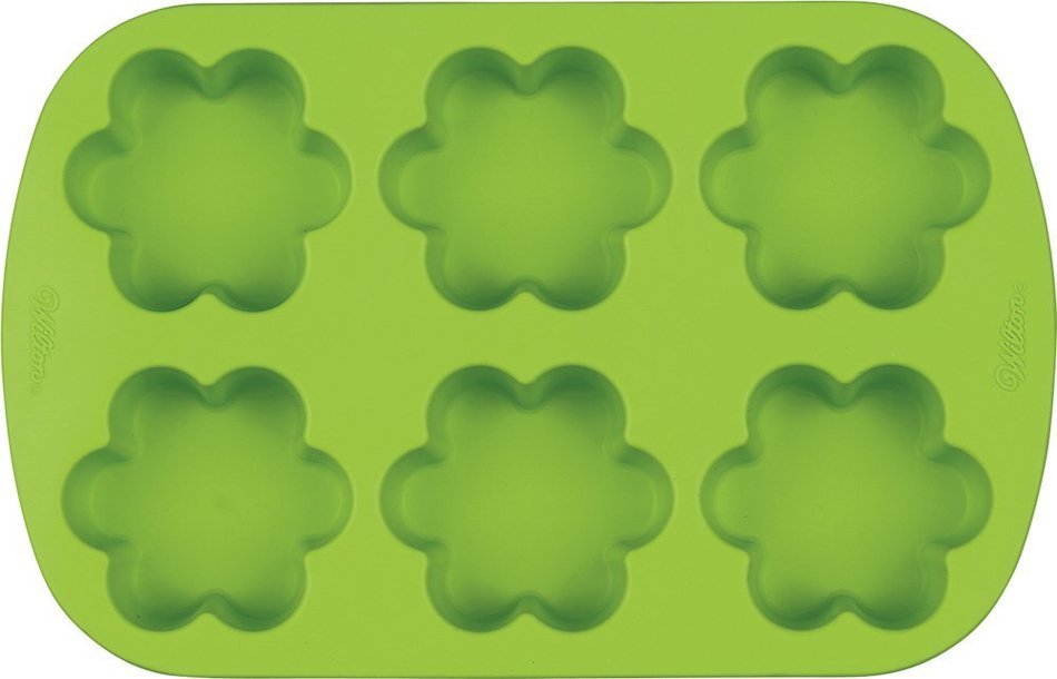 Wilton Ruffled 6 Cavity Silicone Heart Mold Pan N20