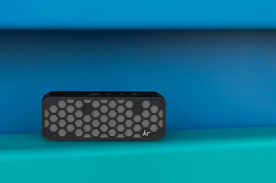 Kitsound Hive2 Bluetooth Wireless Universal Portable Rugged Stereo Speaker With 3.5 Mm Jack Compatible Smartphones... N9