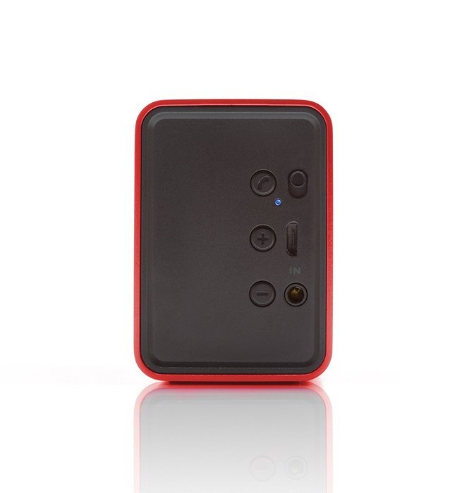 BRAVEN 570 Portable Wireless Bluetooth Speaker [10 Hour Playtime][Waterproof] Built-In 1400 mAh Power Bank Charger... N28