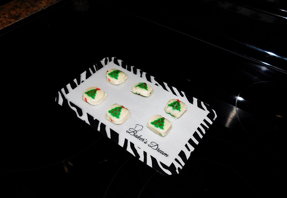 Mini Silicone Baking Mat Toaster Oven Accessories, Set of 2 Premium High Quality Non-Stick, Reusable Toaster Oven... N3