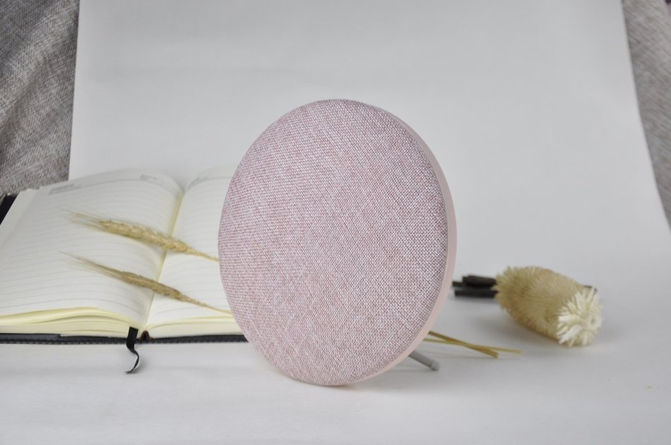 Portable Fabric Design Bluetooth Speaker with Removable Back Stand (Pink)