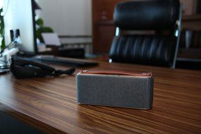 KEM Portable Wireless Speaker With Enchanced Bass Bluetooth 4.0+EDR,Leather handlr,Muti-Function,Memory Card,FM... N4