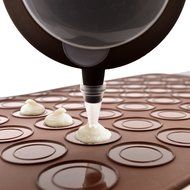 Journey's Edge 6 Piece Macaroon Kit with Baking Sheet and Decomax Pen, Brown N5