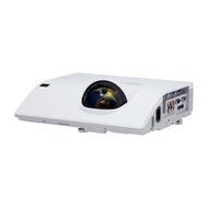 Hitachi CP-D32WN LCD Projector XGA 1024 x 768 Resolution 3200 Lumens