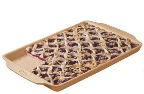 1 X Haeger Large Bar Stoneware, Cookie Sheet, Jelly Roll Pan, with Handy Grip Handles