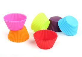 Yosoo Reusable and Non-stick Silicone 7cm Cupcake Baking Muffin Cups Molds in Storage Containerin in Six Assorted... N7