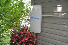 Marathon HDTV Long Distance Amplified Indoor / Outdoor Digital TV Antenna. Long Range High Definition UHF - VHF... N6