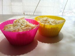 Silicone Baking Cups 12 Cupcake Muffin Liners Kids Bento Lunchbox Divider Accessories by Chelsydale N6