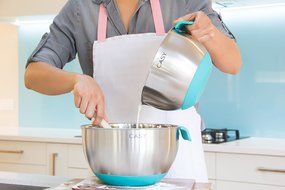 SPECIAL OFFER - 10 PIECE SET - 18/10 Stainless Steel Mixing Bowls with Handles, Lids, Spout, Non-slip Silicone... N5