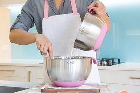 SPECIAL OFFER - 10 PIECE SET - 18/10 Stainless Steel Mixing Bowls with Handles, Lids, Spout, Non-slip Silicone... N28