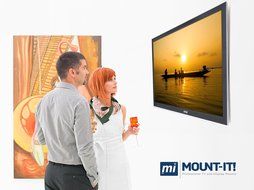 Mount-It! TV Wall Mount Bracket Low Profile Tilt Design for 32 to 65 Inch LCD/LED/4K TVs, VESA 600x400 mm (MI-... N3