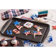 Baker's Secret Signature 17" x 11" Medium Cookie Sheet, Steel N2