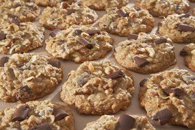 Wilton Recipe Right 3 Piece Cookie Pan Set N2