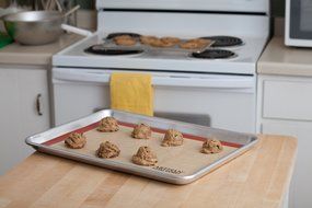 Artisan Professional Classic Aluminum Baking Sheet Pan Set with Quarter, Half, and 2/3-Size Sheets N9