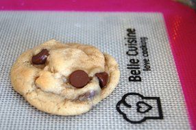 Silicone Non-stick Baking Mat, Belle Cuisine, 11 5/8 X 16 1/2-inches, Half Sheet Size N2
