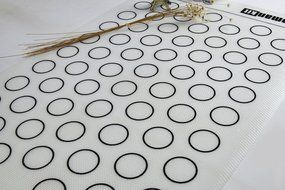 Homankit Silicone Baking Mat for Macarons 63 Circles Black 15-3/4&quot; x 23-5/8&quot; N3