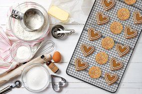 Mrs. Anderson&rsquo;s Baking Professional Baking and Cooling Rack, Heavyweight Chrome, 10-Inches x 18-Inches N15