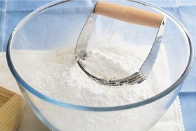Mrs. Anderson's Baking Professional 5-Blade Pastry Cutter and Dough Blender, Stainless Steel Blades with Wood... N2
