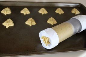 Cookie Press Kit - Food-grade Plastic Cookie Gun Set with 12 Discs and 6 Icing Tips - by SveBake N2