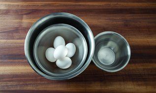 Fox Run Brands 1.25-Quart Stainless Steel Mixing Bowl N2