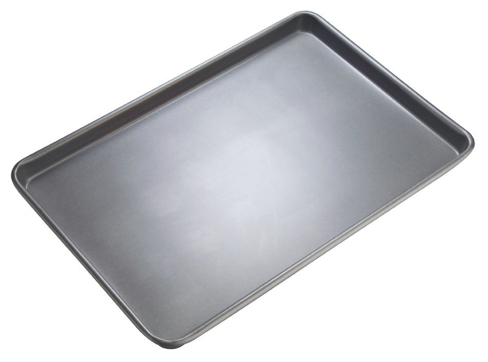 WearEver 68200 Commercial Medium Baking Sheet, Silver