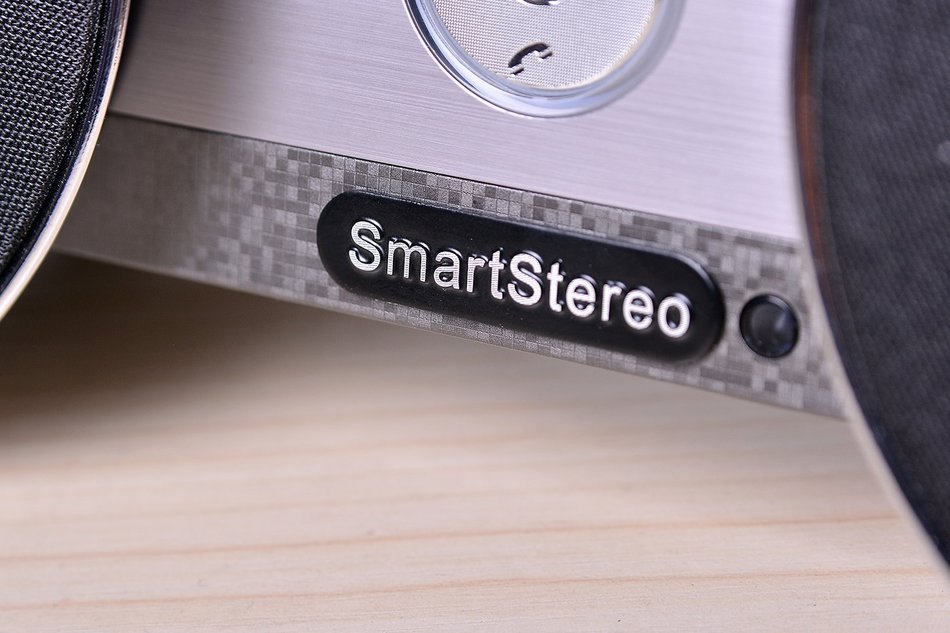 Smartstereo B80 Crisp and Clear full-range sound performance Portable Bluetooth Speaker Black Color N6