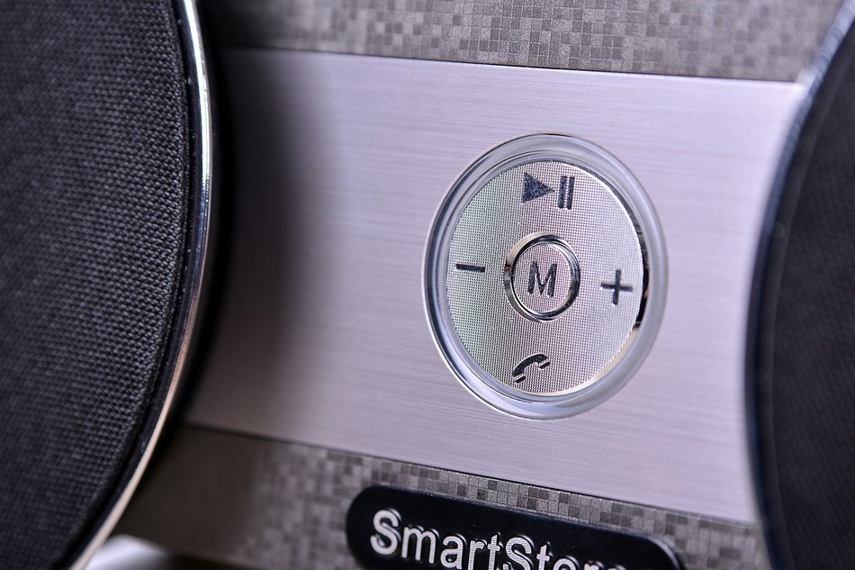 Smartstereo B80 Crisp and Clear full-range sound performance Portable Bluetooth Speaker Black Color N7