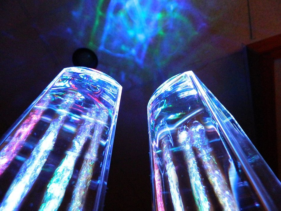 JUMPS Dancing Speakers N2