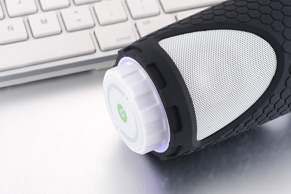 Ourdoor Portable Wireless Bluetooth Speakers :Waterproof IPX6 + Powerbank 2200mAh +Enhanced Bass 6W+ Building... N3