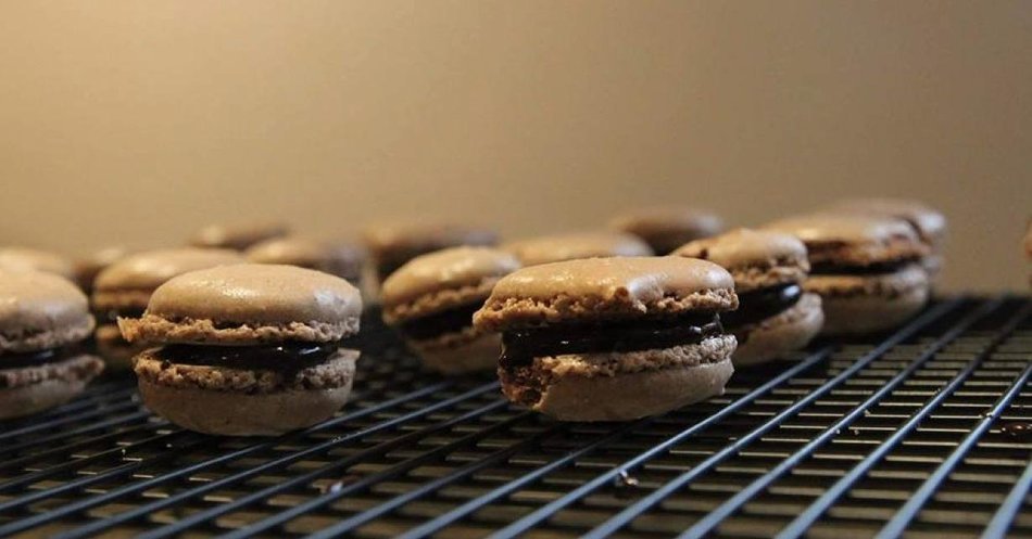 Homankit Silicone Baking Mat for Macarons, Half Sheet Size 11 5/8" x 16 1/2" Coffee, Reusable Non-Stick Liner... N2