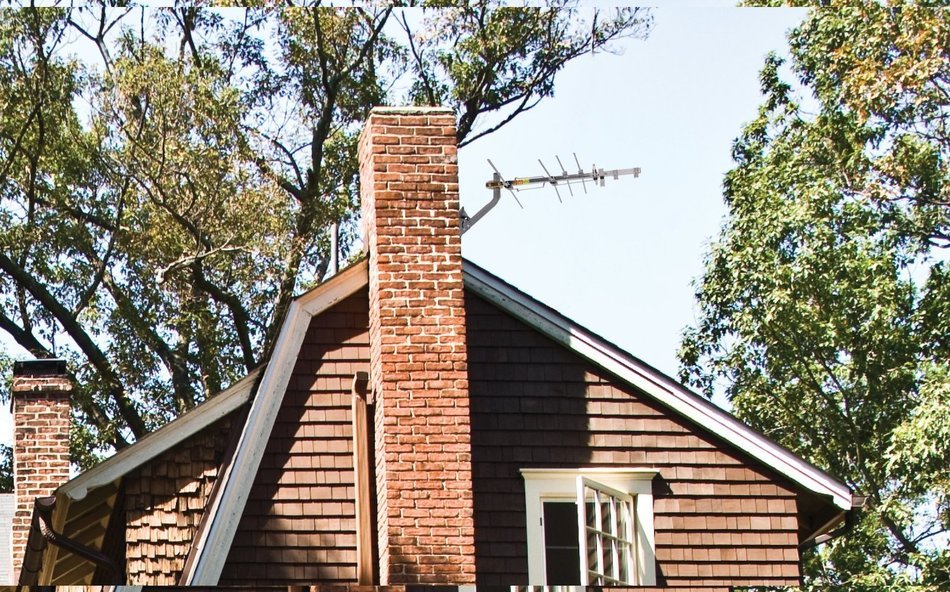 RCA Compact Outdoor Yagi HDTV Antenna with 60 Mile Range N2
