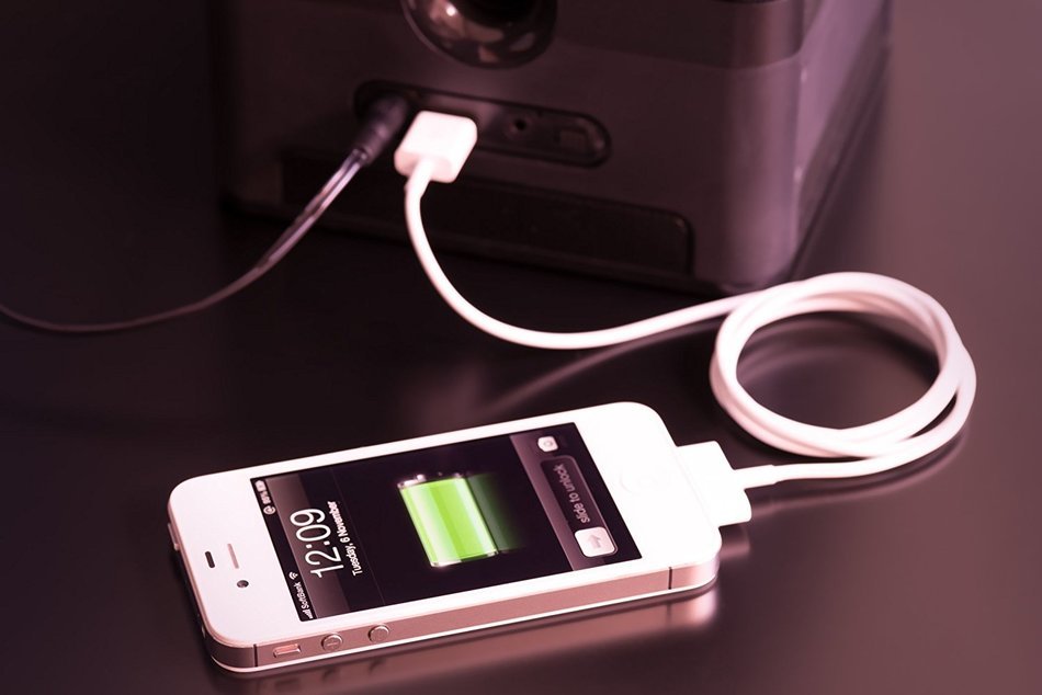 TDK Life On Record Bluetooth Wireless Charging Speaker (Black) N3