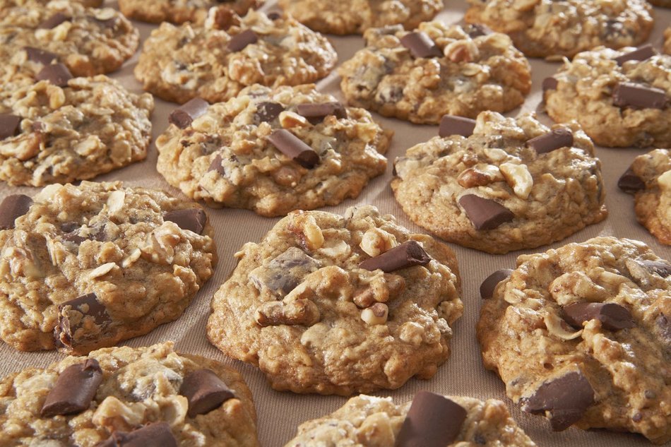 Wilton Recipe Right 3 Piece Cookie Pan Set N2
