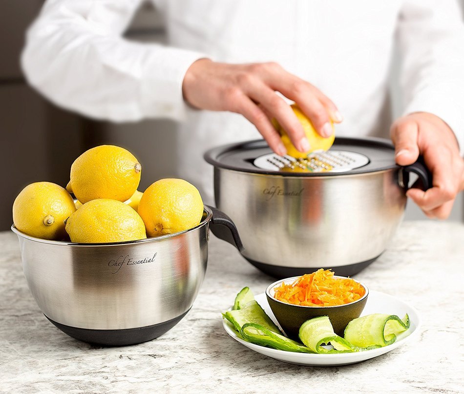 Chef Essential Stainless Steel Non-Slip Mixing Bowls Set with Handles and Pour Spouts, Set of 3, Black N5