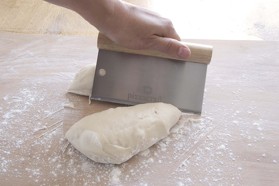 Pizzacraft 6" x 3" Hardwood Handled Pizza Dough Scraper and Cutter (Stainless Steel) - PC0207 N2