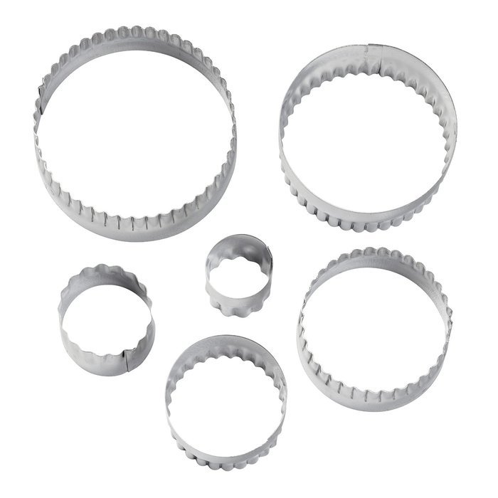 Wilton 417-2581 6-Piece Nesting Fondant Double Sided Cut Out Cutters, Round N2