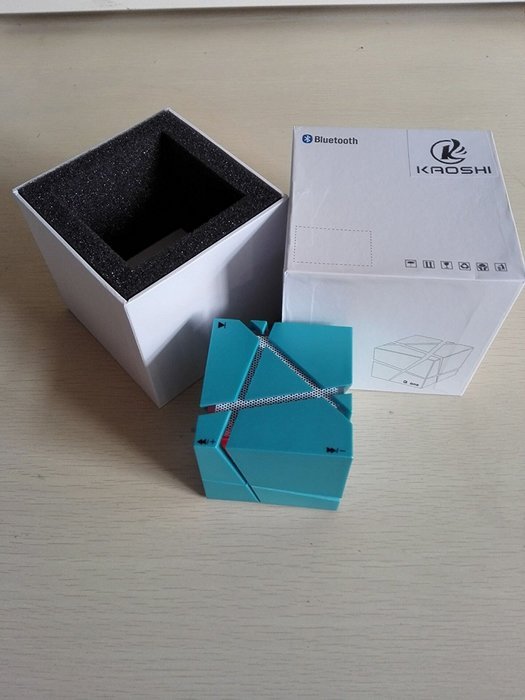 Creative Style Wireless Bluetooth Speaker w/ Multi-color LED Light / Hands-free / FM - Blue