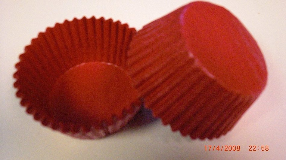 Glassine Baking Cups, Standard, 50 Count, Red