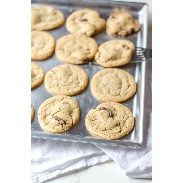 Island Ware Heavy Duty Half Sheet Pan &ndash; USA Made - Best 12, Not 13 Gauge Pans &ndash; Newly Designed to Bake Perfect... N3