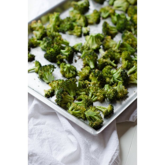 Island Ware Heavy Duty Half Sheet Pan &ndash; USA Made - Best 12, Not 13 Gauge Pans &ndash; Newly Designed to Bake Perfect... N4