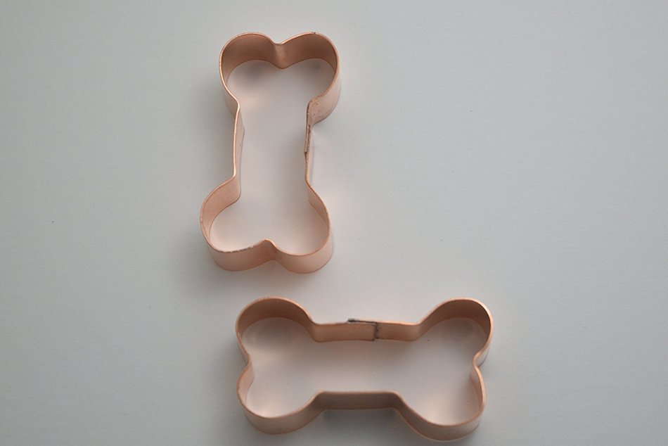Pair of 2.5 Inch Little Dog Bone Cookie Cutters N3
