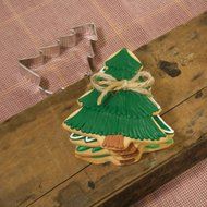 Christmas Tree Cookie and Fondant Cutter - Ann Clark - 4.1 Inches - US Tin Plated Steel N2