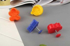 Home Value Christmas Plunger Cutters, Set of 4 (COOKIECUTCKA08)