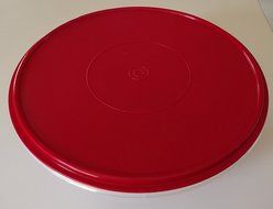 Tupperware Fix 'N Mix Bowl in Holiday Red N2