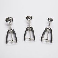 OXO Good Grips Medium Cookie Scoop N3